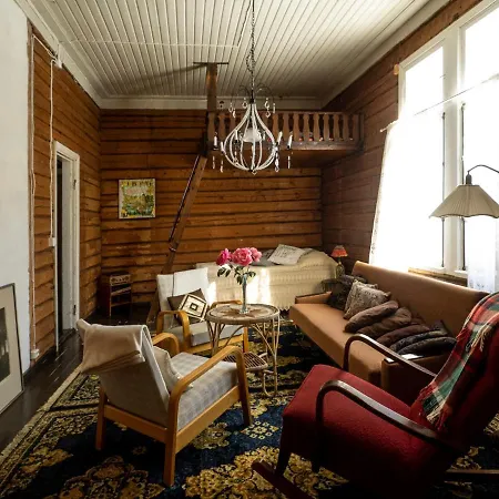 Koskivaara - Vanha Koulu - Old School Ferienhaus *