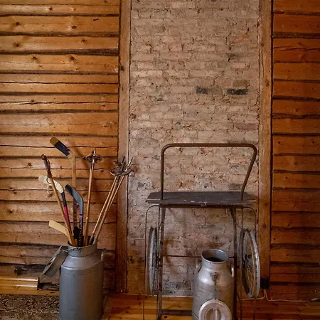 Koskivaara - Vanha Koulu - Old School Ferienhaus